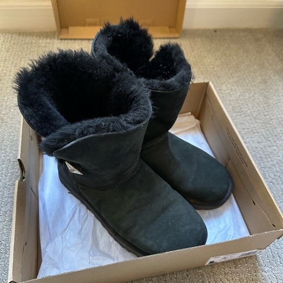 UGG Women’s Black Bailey Bling Boots - Picture 7 of 8